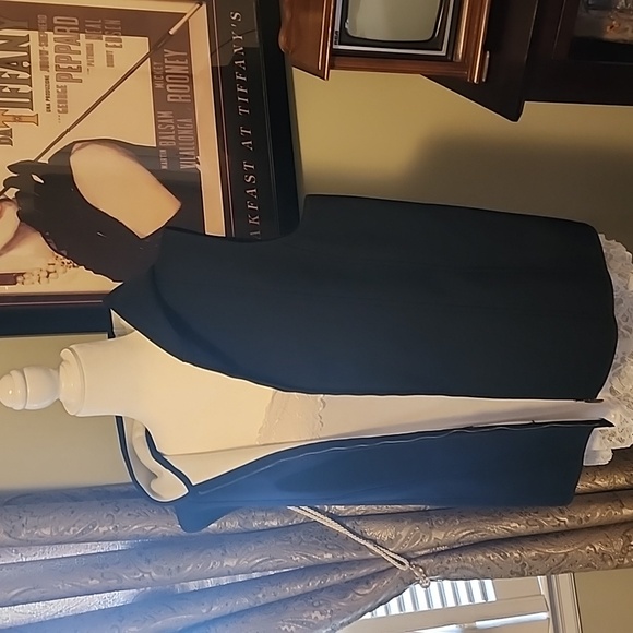 vest - Picture 1 of 2